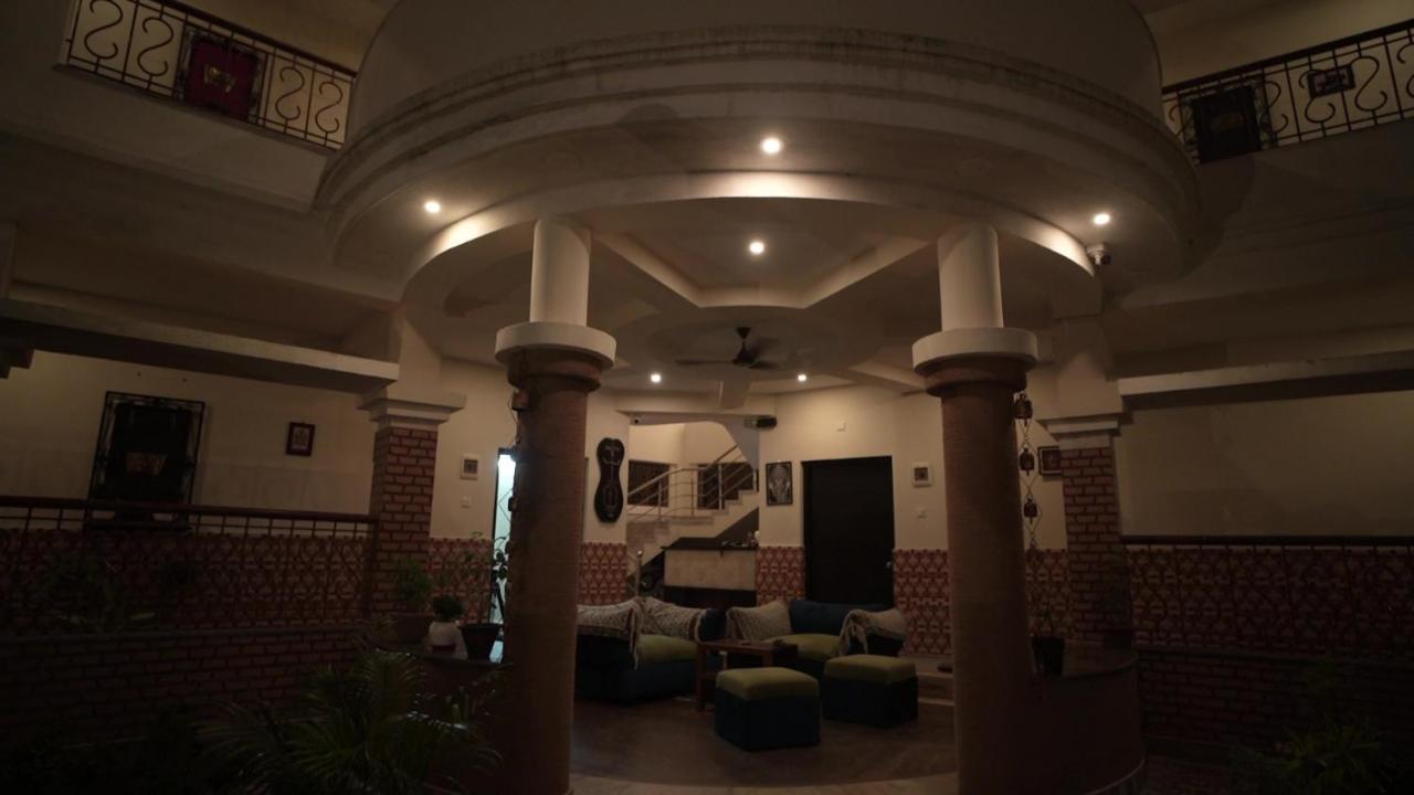 Hotel Kolam Shānti Niketan Eksteriør bilde